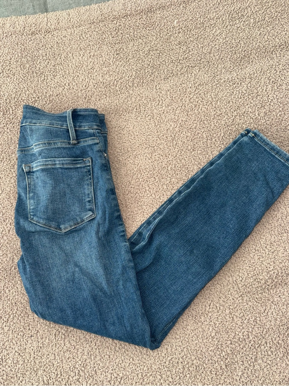 FRAME skinny cropped jeans